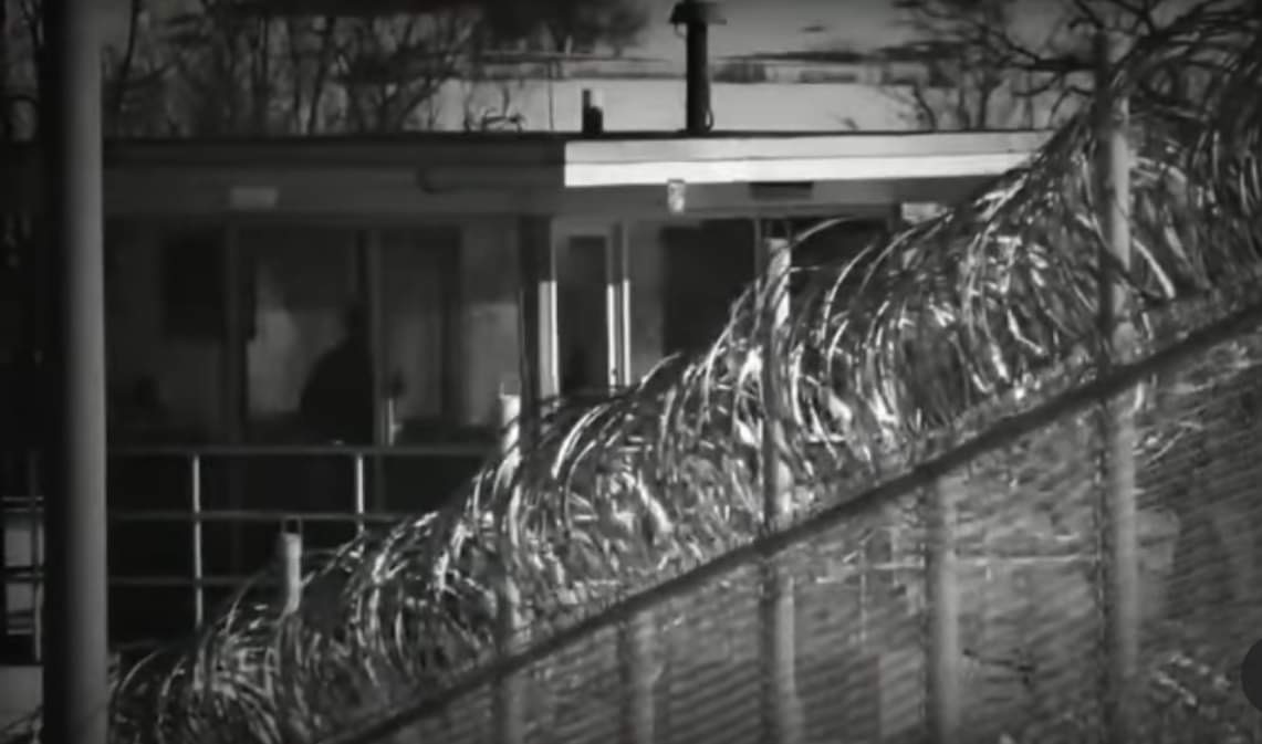 Φως στο Τούνελ: Συγκλονίζει το νέο τρέιλερ της εκπομπής της Αγγελικής Νικολούλη – Η εικόνα μέσα από τις φυλακές