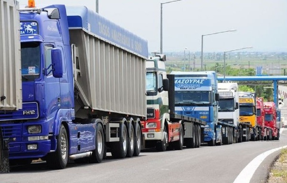 Εύβοια: Απαγόρευση κυκλοφορίας φορτηγών άνω των 3,5 τόνων λόγω Πάσχα