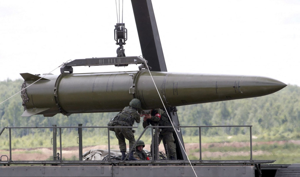Παγκόσμια ανησυχία – Ρωσία: Χτύπησε με πυραύλους φορτίο με αμερικανικά και ευρωπαϊκά όπλα στην Ουκρανία