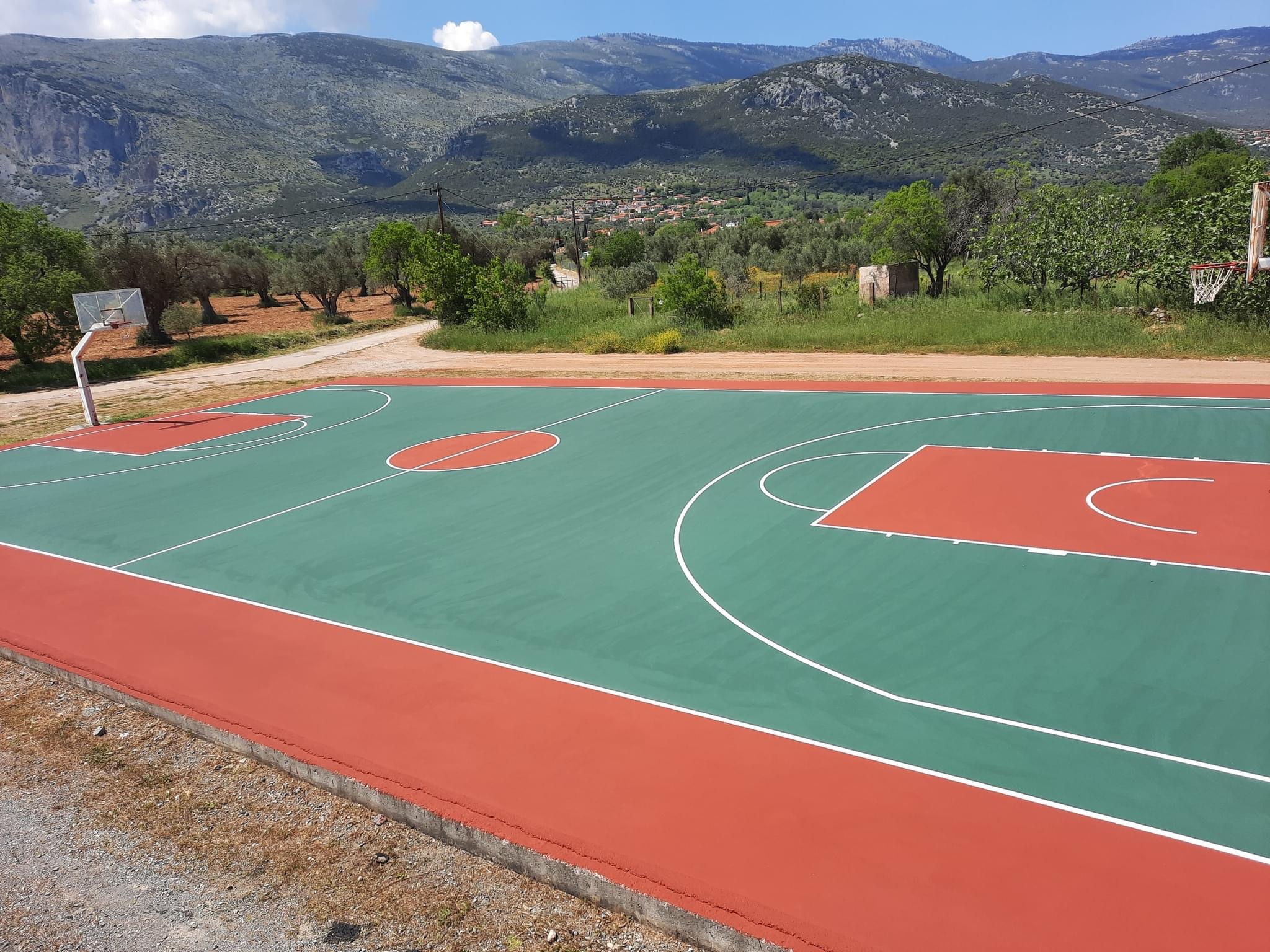 Ο Δήμος Κύμης Αλιβερίου παρέδωσε τα γήπεδα μπάσκετ στους πολίτες της Βρύσης και του Οξυλίθου (pics)
