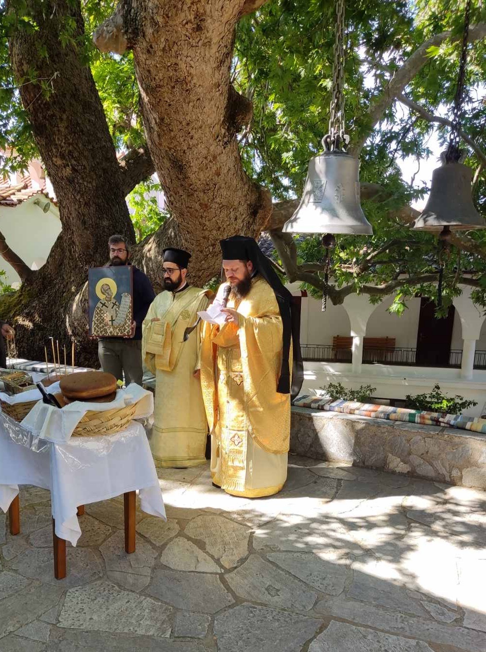 Η Ιερά Μονή Αγίου Νικολάου Άνω Βάθειας τίμησε την Ανακομιδή των Λειψάνων του Αγίου Νικολάου (pics)