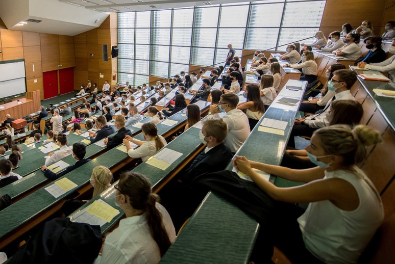 Πανεπιστήμια: Έρχεται πρακτική άσκηση με αμοιβή