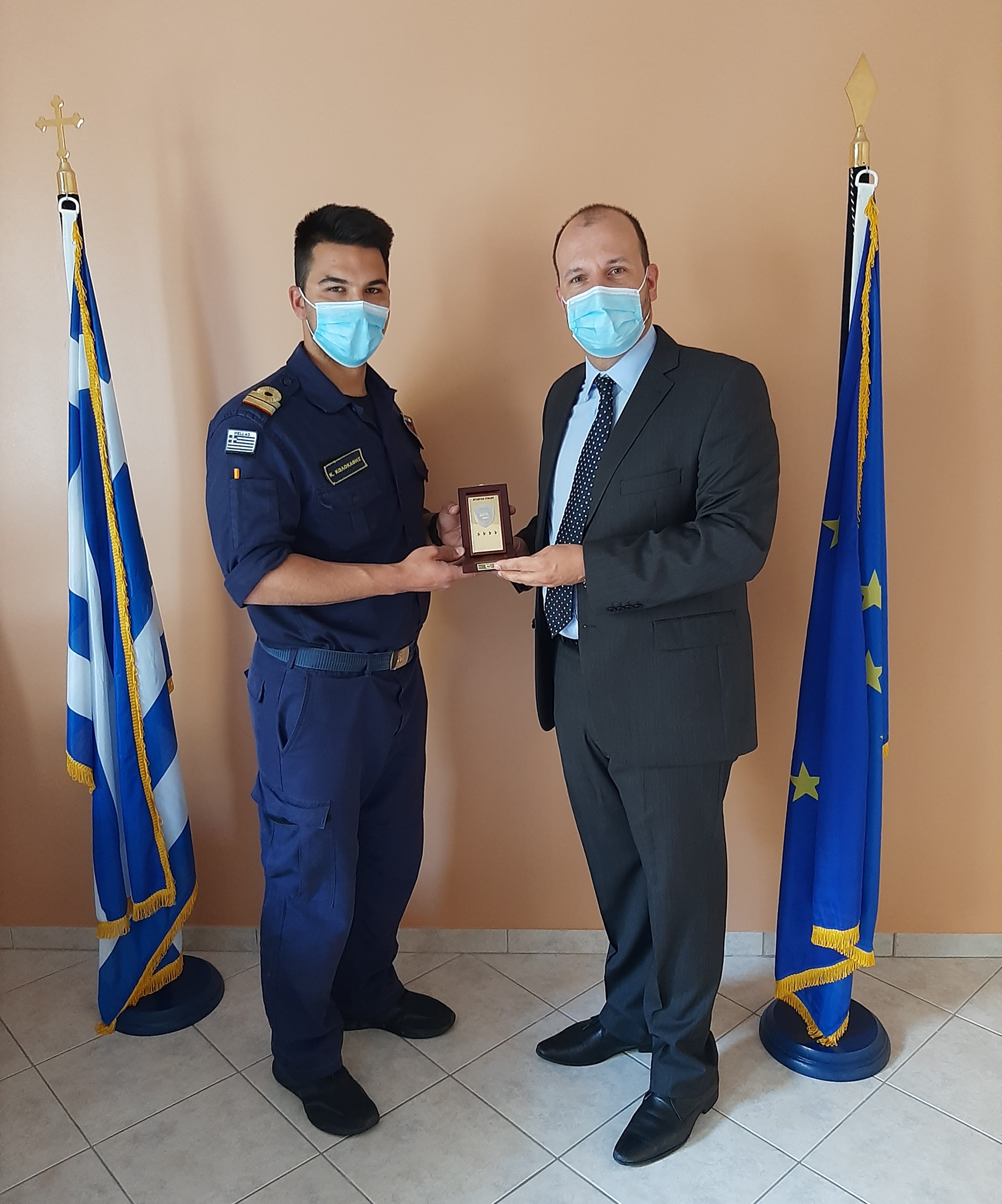 Τον Διοικητή του Νοσοκομείου Καρύστου τίμησε ο Αρχηγός του Ελληνικού Στόλου