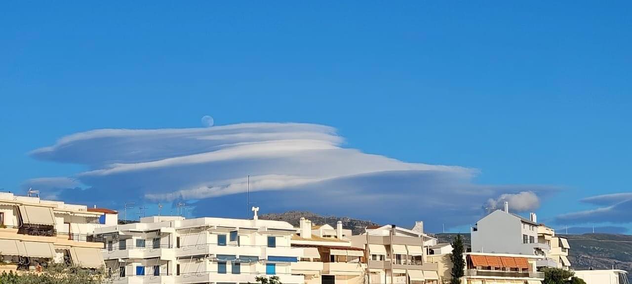 Το εντυπωσιακό σκηνικό στον ουρανό της Εύβοιας μετά την κακοκαιρία