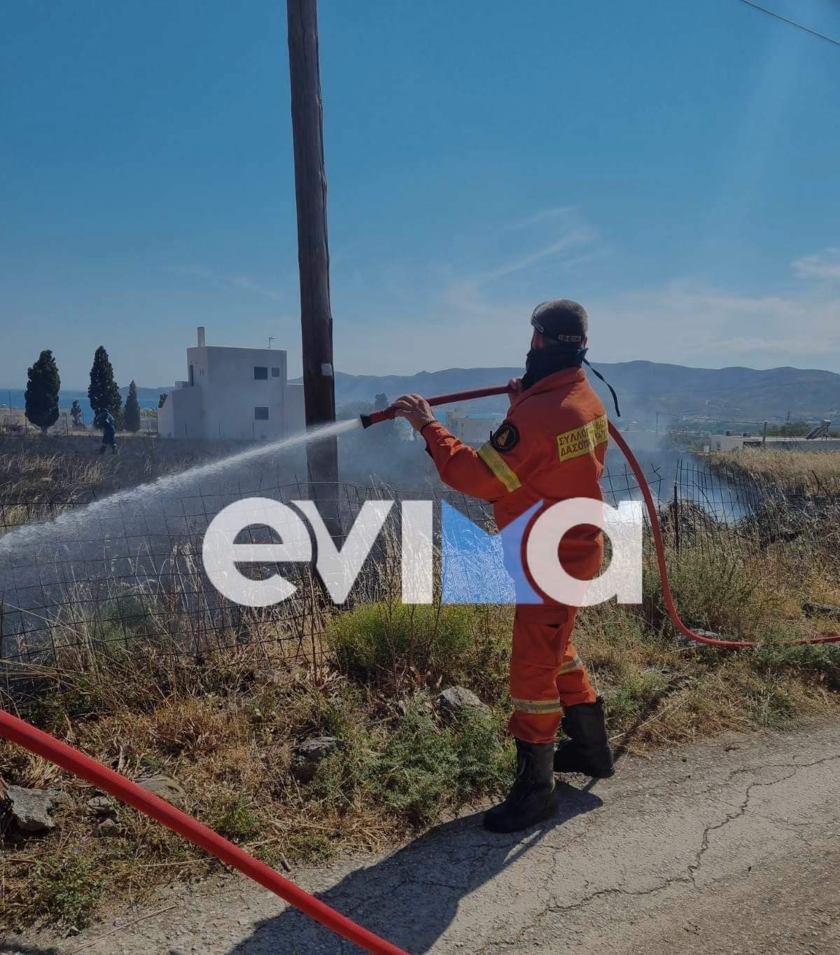 Εύβοια: Φωτιά στη Δεξαμενή Καρύστου (pics)