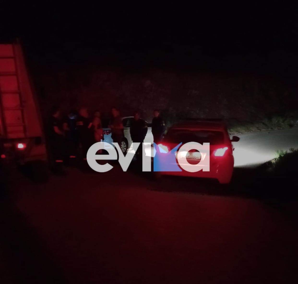 Βόρεια Εύβοια: Αυτοκίνητο έπεσε σε γκρεμό με 4 επιβάτες