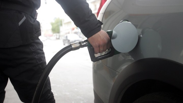 Οικονόμου: Τον Ιούνιο οι ανακοινώσεις για το νέο fuel pass- «Παράθυρο» για αύξηση εισοδηματικών κριτηρίων