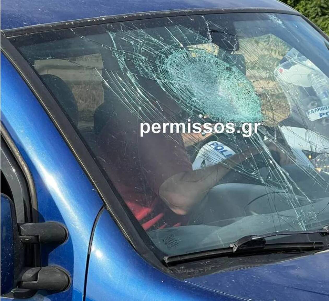 Θήβα: Ρομά πετούσαν πέτρες σε διερχόμενα αυτοκίνητα – Έσπασαν τρία παρμπρίζ