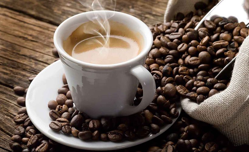 Αν πίνετε σκέτο καφέ πρέπει να σταματήσετε αμέσως – Δείτε τον λόγο