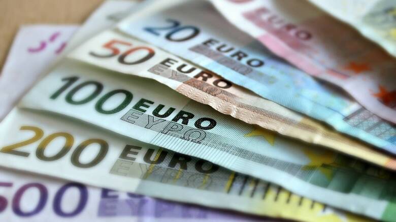 Ποιοι θα λάβουν 913 ευρώ μισθό για τους επόμενους 6 μήνες