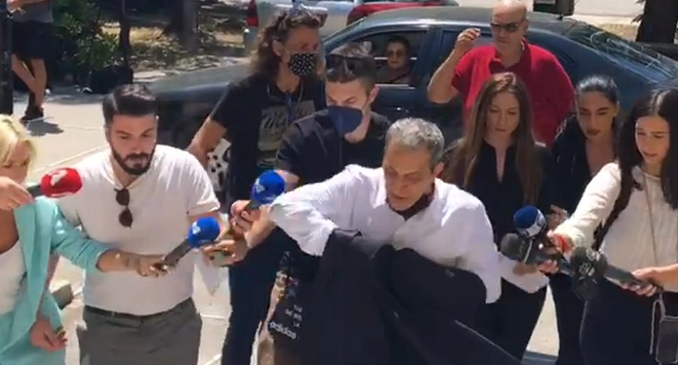 Θέμης Αδαμαντίδης: Αφέθηκε ελεύθερος αλλά απαγορεύεται να πλησιάσει την Βαρβάρα Κίρκη