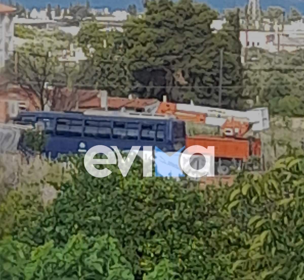 Εύβοια: Μια σύλληψη και 12 προσαγωγές σε αστυνομική επιχείρηση στην Χαλκίδα