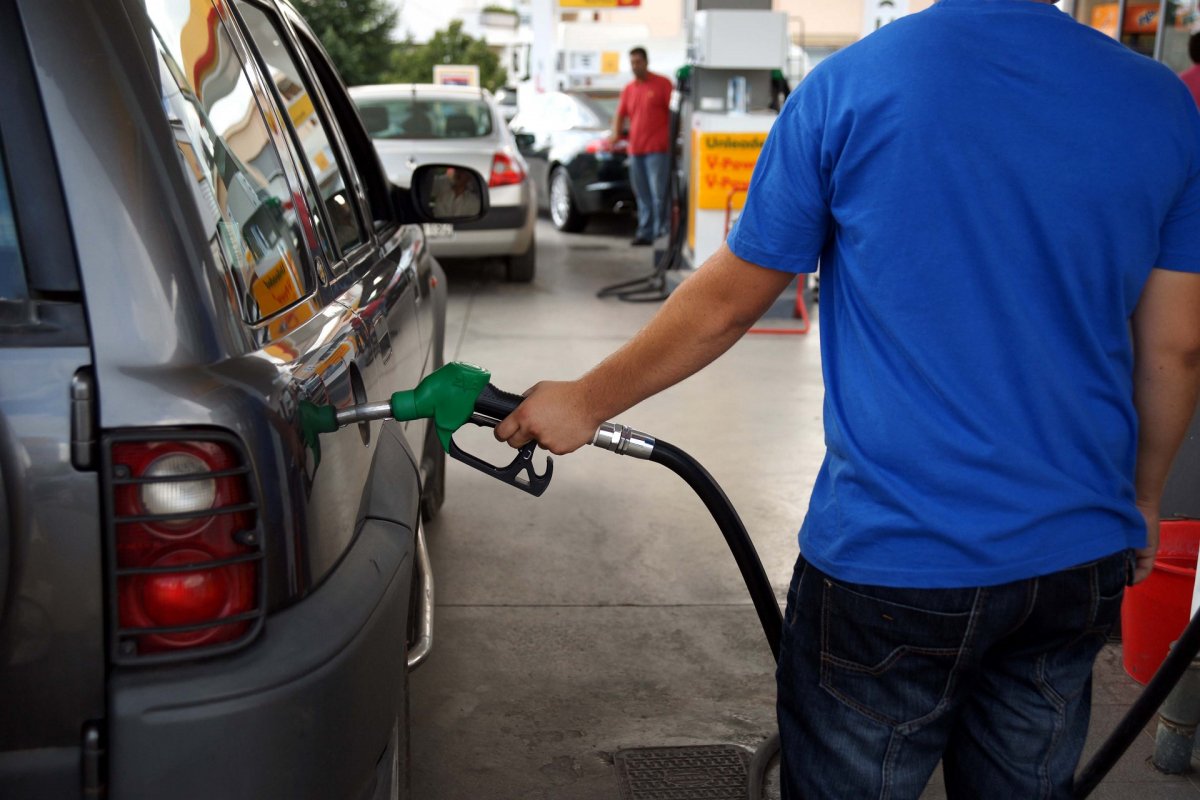 Fuel Pass 2: Από μέρα σε μέρα ανοίγει η πλατφόρμα – Ποιοι θα πάρουν 100 ευρώ