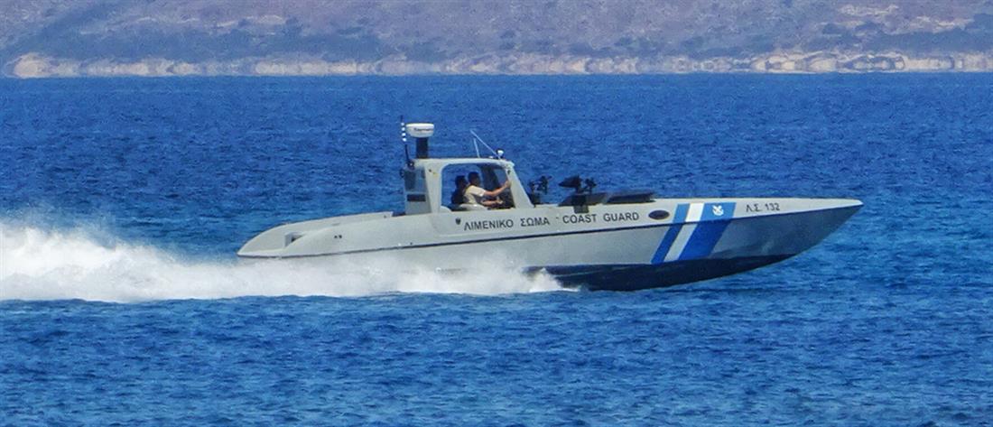 Εύβοια: Ανετράπη σκάφος στη Δροσιά – Κινδύνευσε ένας από τους πέντε επιβάτες