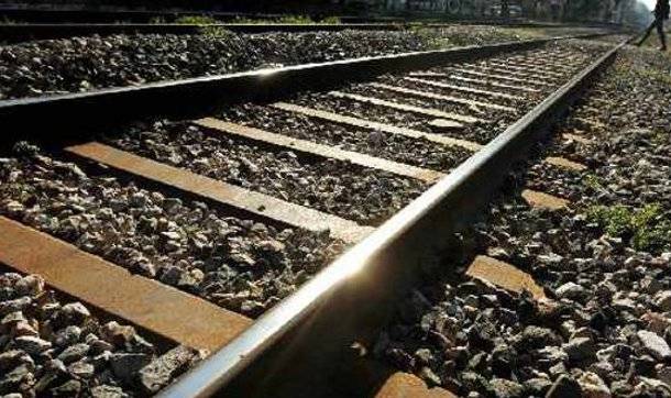 Θήβα: Φρικτό ατύχημα – Ακρωτηριάστηκε 45χρονος στις γραμμές του τρένου