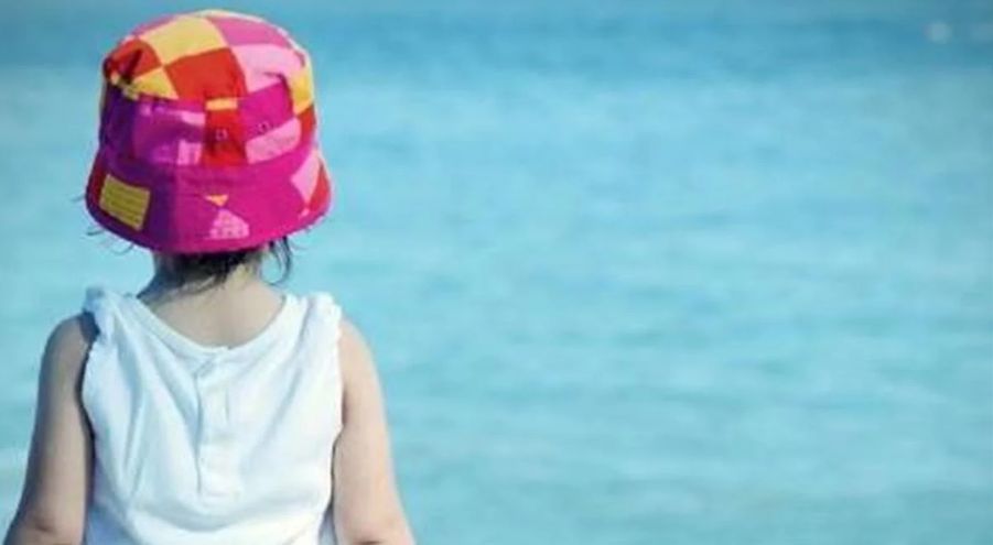 Παιδί δύο ετών εξαφανίστηκε από παιδότοπο και βρέθηκε στη παραλία
