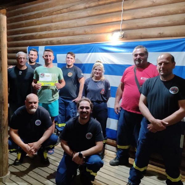 Φωτιά: Ρουμάνος πυροσβέστης επέστρεψε για διακοπές στην Εύβοια – Πέρυσι έσβηνε τις πυρκαγιές
