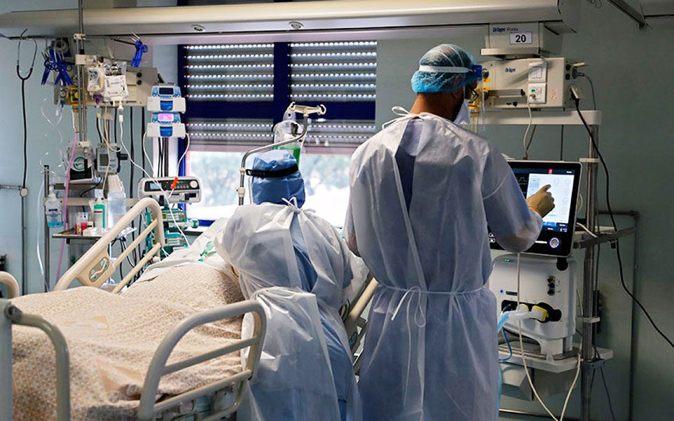 Κορωνοϊός- Εύβοια: 1 θάνατος και 6 νέες εισαγωγές στο Νοσοκομείο Χαλκίδας