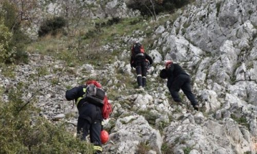 Τραγωδία με αθλητές στο όρος Φαλακρό – Άνδρας χωρίς τις αισθήσεις του μετά από χτύπημα κεραυνού