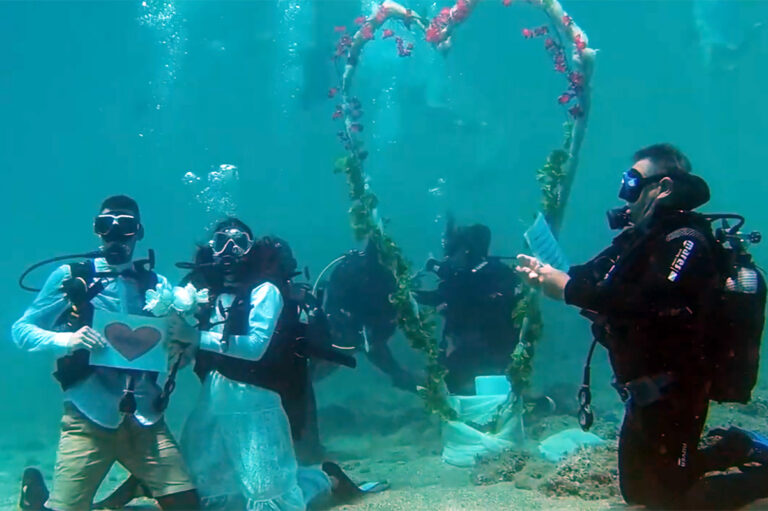Στην Αλόννησο ο πρώτος υποβρύχιος γάμος- Δείτε βίντεο