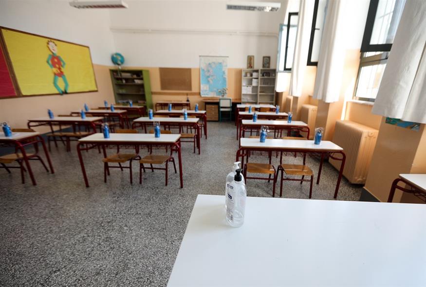 Παγώνη για σχολεία: «Είναι πιθανό τα σχολεία να ανοίξουν χωρίς μέτρα»