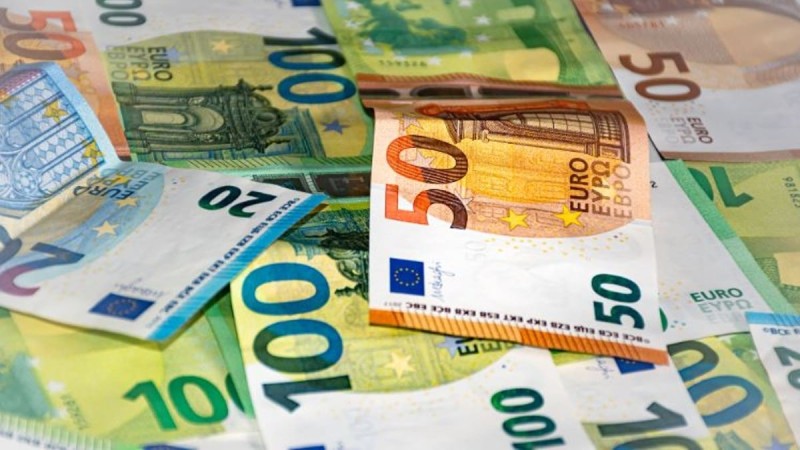 Έρχεται νέο επίδομα 300 ευρώ: Ποιους αφορά