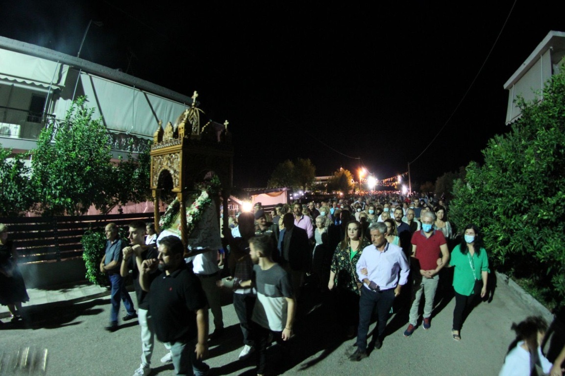 Εύβοια: Η εορτή της Αγίας Σοφίας στη Μητρόπολη Χαλκίδος (pics)