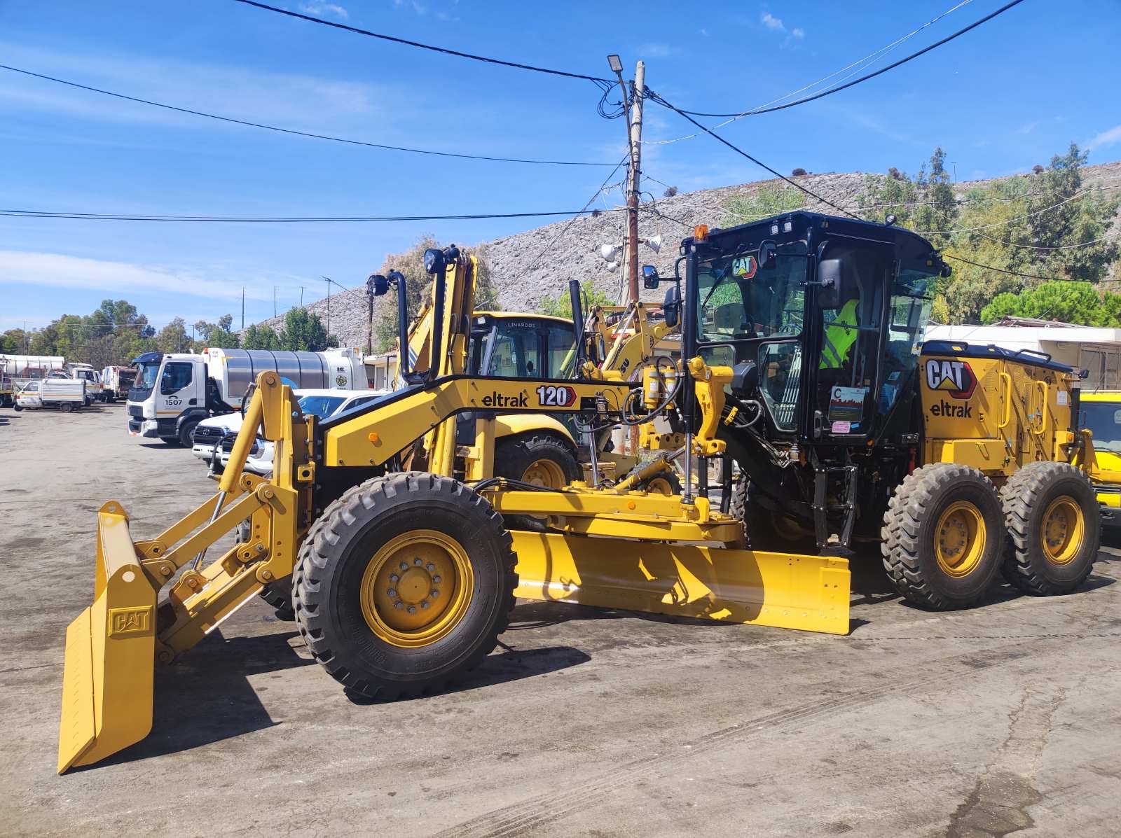 Εύβοια: Νέο μηχάνημα GRADER στη Χαλκίδα – Που θα χρησιμεύσει