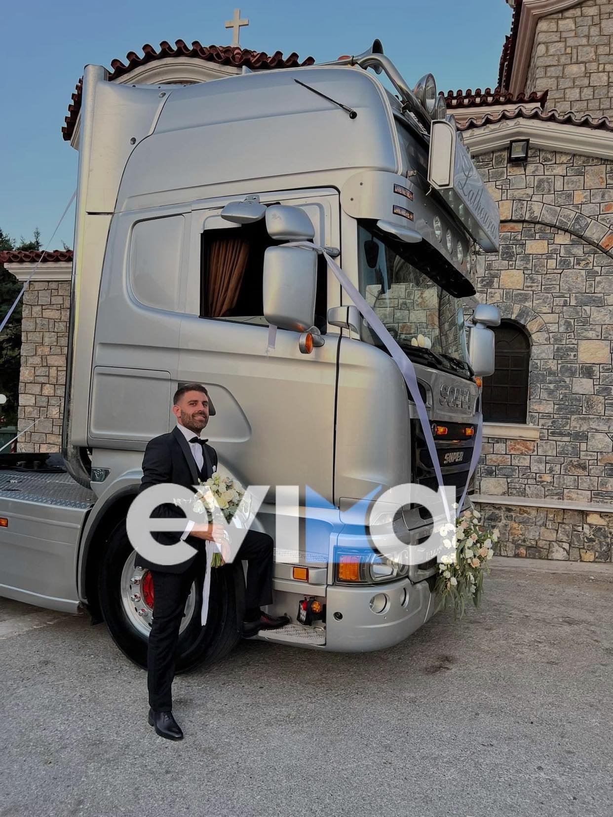 Εύβοια: «Πάρε το Scania κι άντε… στον γαμπρό»- Γάμος με νταλίκες και στο Καλέντζι