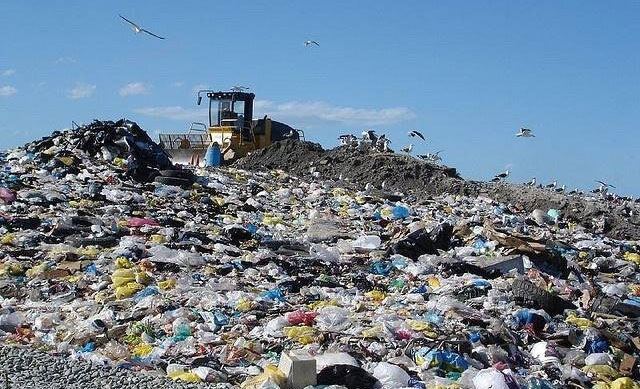 Εύβοια: Στον αέρα η μεταφορά των σκουπιδιών Καρύστου, Ερέτριας και Κύμης-Αλιβερίου