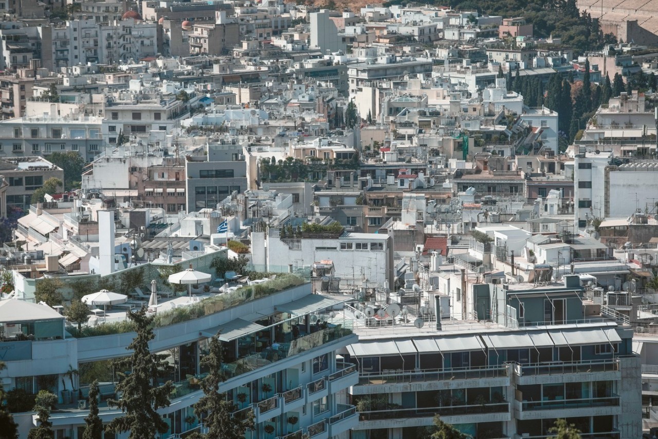 Κίνητρα για αγορά πρώτης κατοικίας και νέα επιδότηση ενοικίου περιλαμβάνει το στεγαστικό πρόγραμμα της κυβέρνησης