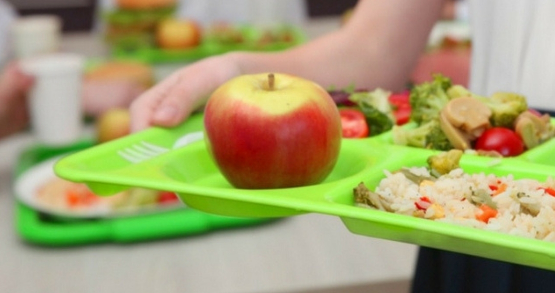 Πότε ξεκινούν τα σχολικά γεύματα- Διευκρινίσεις από Δόμνα Μιχαηλίδου