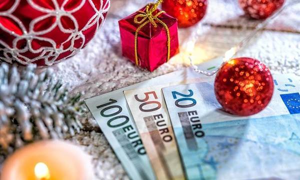 Έρχεται «χριστουγεννιάτικος μποναμάς» – Ποιοι θα λάβουν 800 ευρώ επίδομα