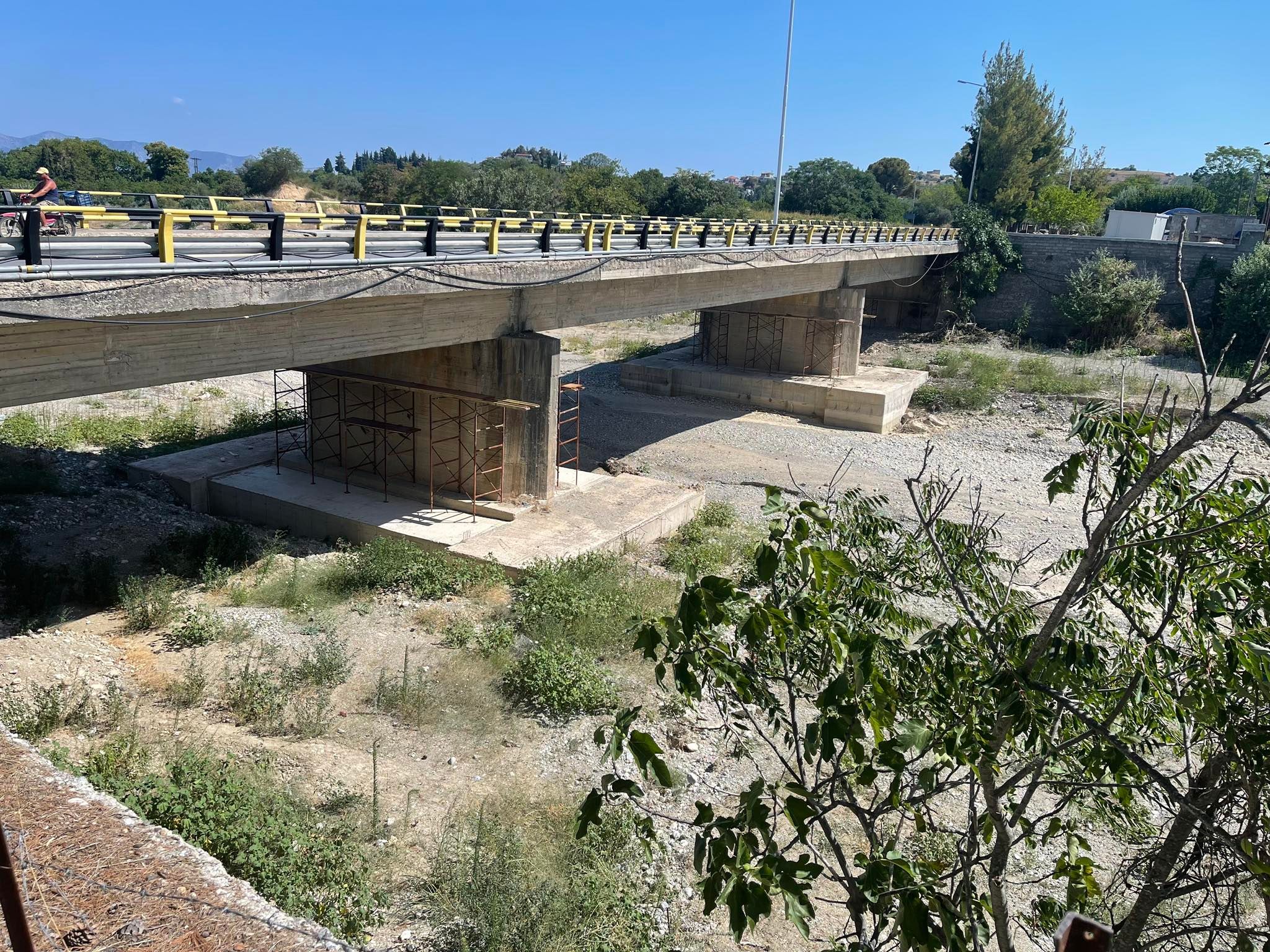 Βόρεια Εύβοια: Ξεκίνησαν τα έργα στη γέφυρα του Ποταμού Ξηριά Ιστιαίας – Εναλλάξ κυκλοφορία για δύο μήνες