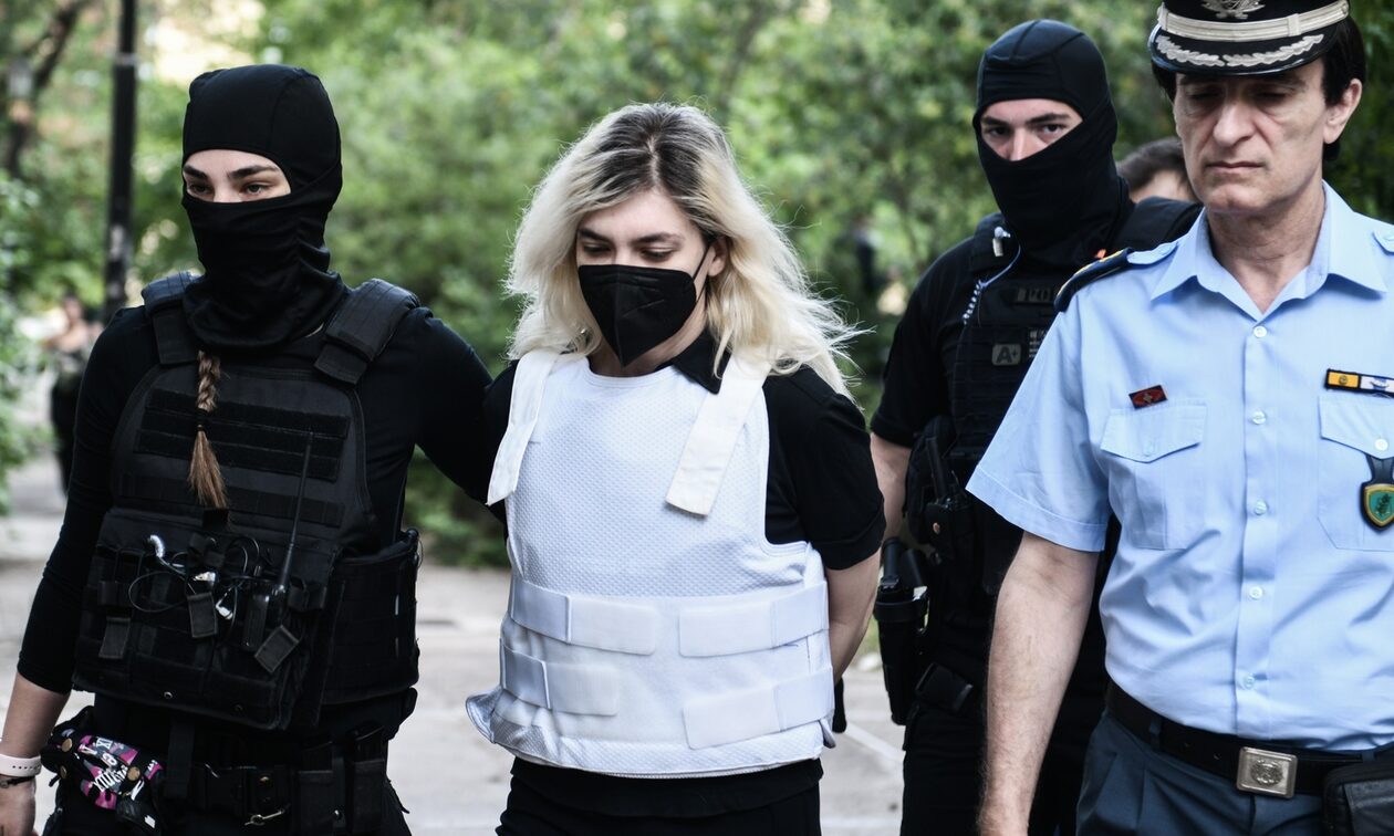 Η Ρούλα Πισπιρίγκου ενώπιον της ανακρίτριας Η Ρούλα Πισπιρίγκου ενώπιον της ανακρίτριας