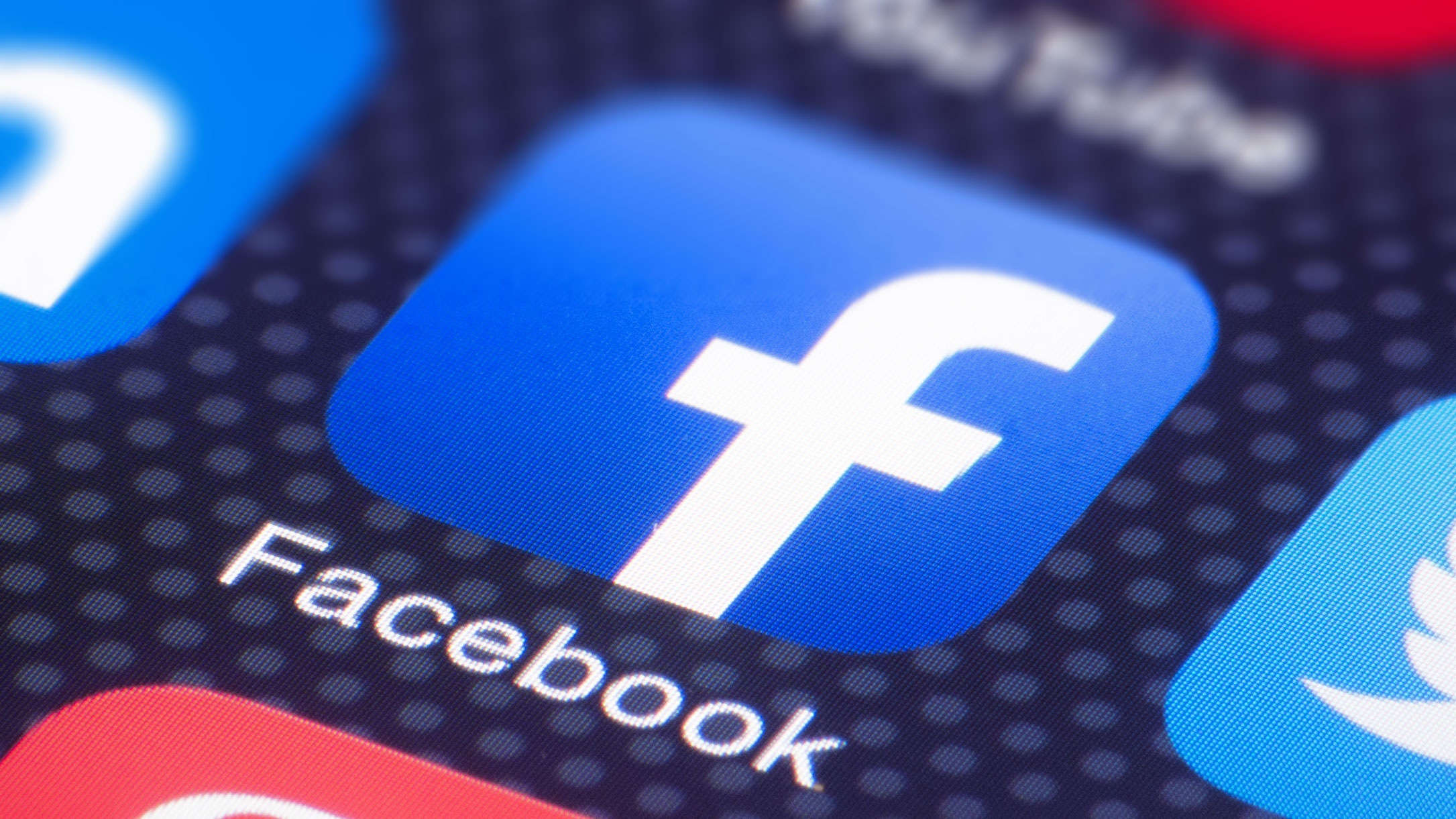 Facebook: Προειδοποίηση σε ένα εκατομμύριο χρήστες για εφαρμογές κλοπής κωδικών πρόσβασης