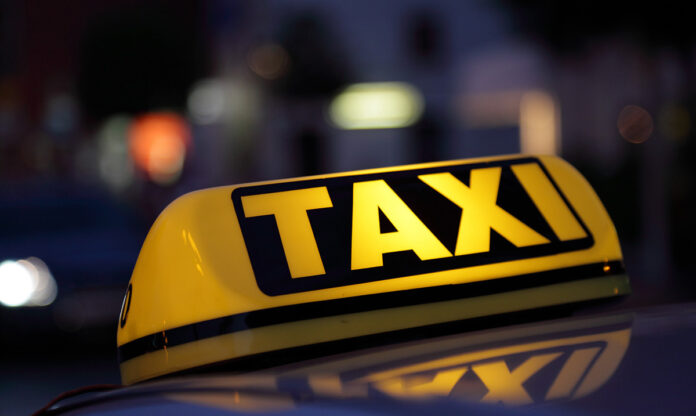 Υπουργείο Μεταφορών: Έρχονται τα πολυθέσια ταξί