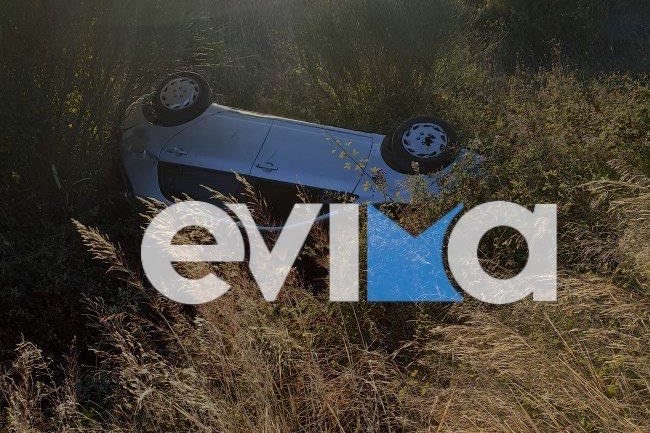 Τροχαίο στο Αλιβέρι: Αυτοκίνητο έπεσε σε γκρεμό στον Περιφερειακό