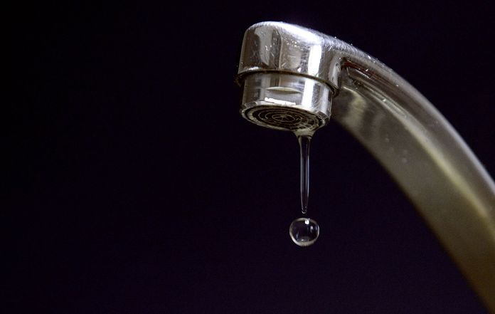 Εύβοια: «Σάλος» στον Οξυλίθο- Πρώτα κόβουν το νερό απροειδοποιήτα κι έπειτα ζητούν διακανονισμό