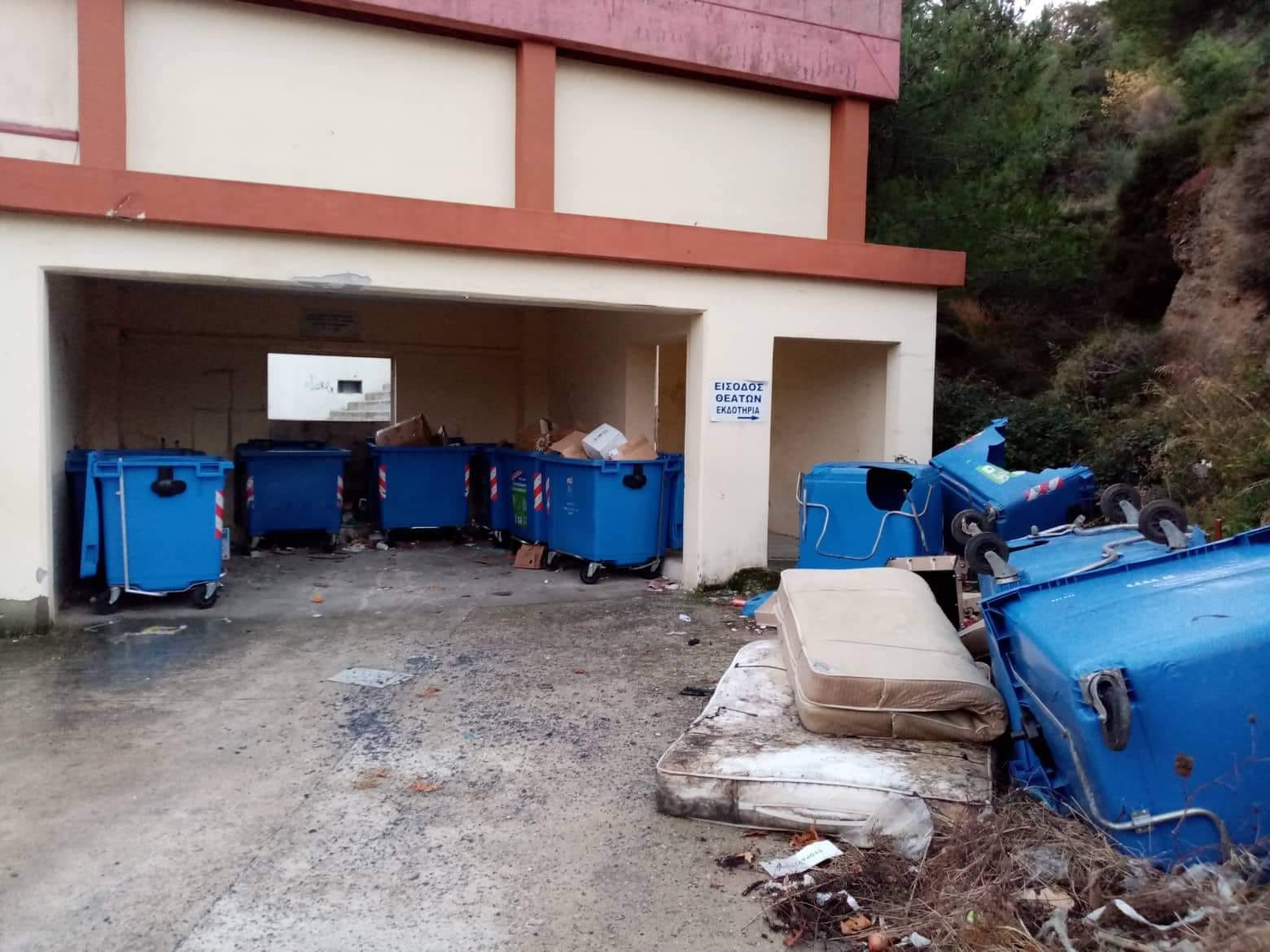 Εύβοια: Εικόνες απογοήτευσης στην Κύμη- Το κλειστό Γυμναστήριο μετατράπηκε σε σκουπιδότοπο