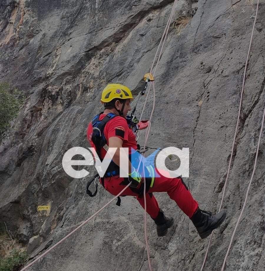 Εύβοια τώρα άσκηση διάσωσης στο Καστέλλι Ερέτριας – Εικόνες που κόβουν την ανάσα