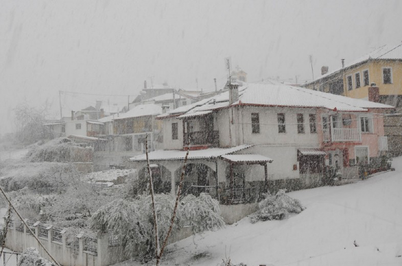 Μερομήνια: Έρχεται πολύ χιόνι τον Δεκέμβρη – Στα λευκά αναμένεται να ντυθεί η Εύβοια