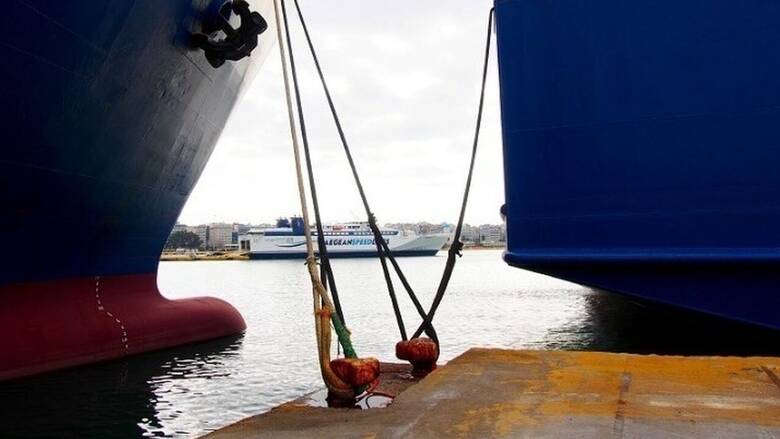 Πέθανε ξαφνικά 47χρονος ναυτικός μέσα σε πλοίο
