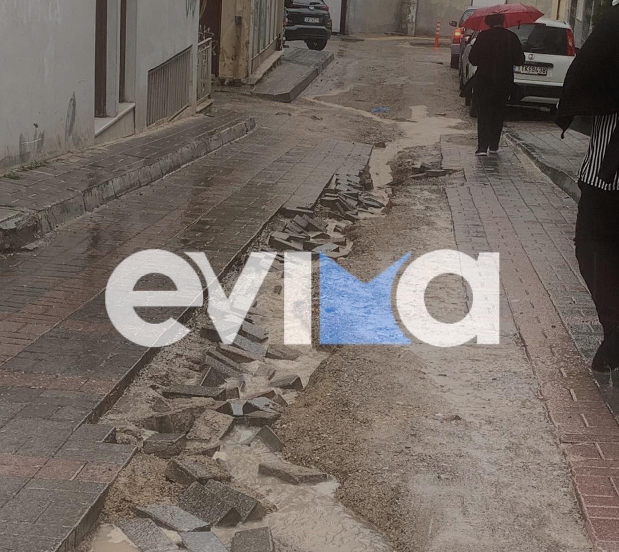 «Κυκλοφοριακός Γολγοθάς» στη Χαλκίδα- Αγανάκτηση πολιτών για την κατάσταση των δρόμων