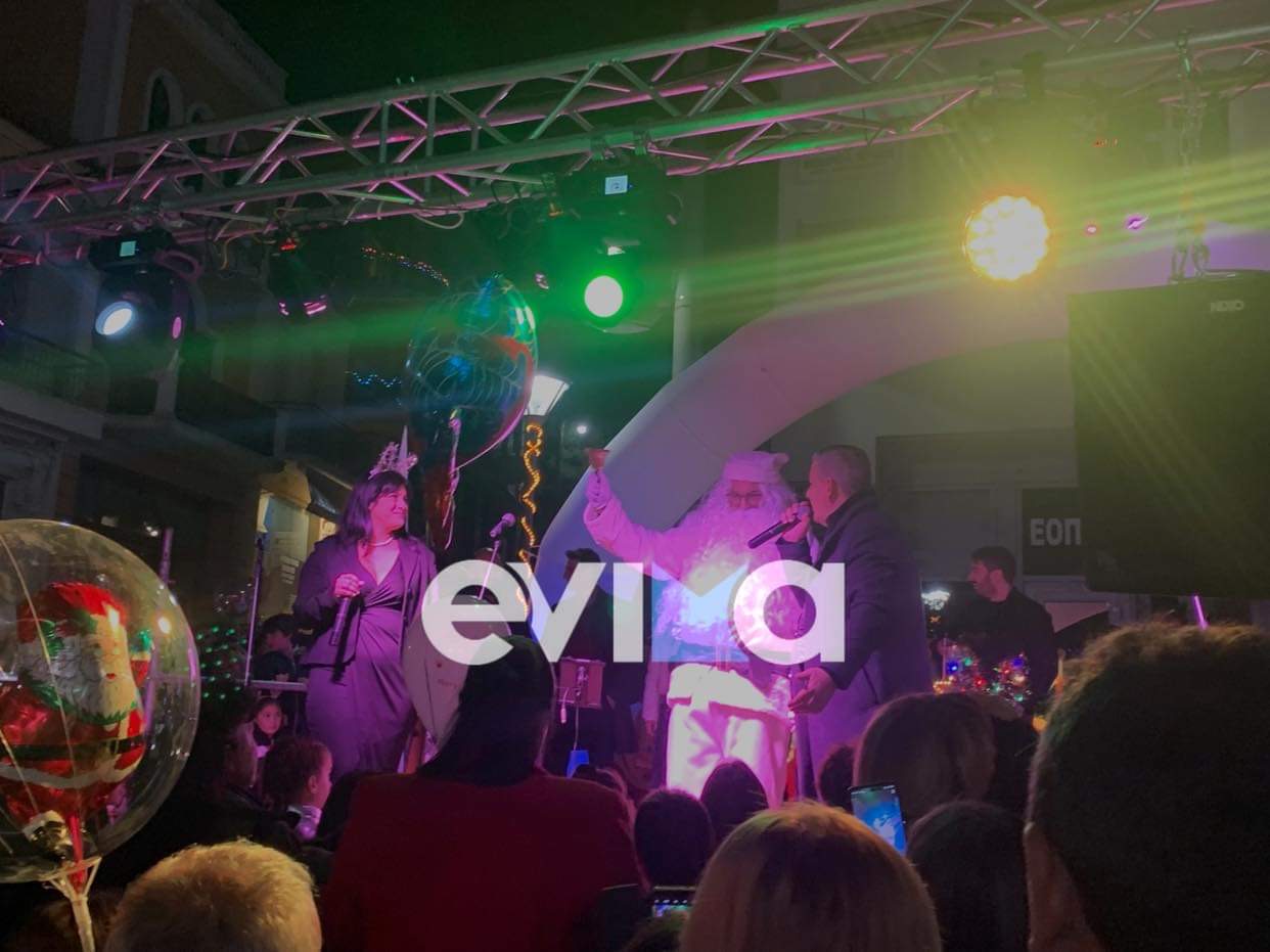 Εύβοια: Πλημμύρισε από κόσμο και μουσική στη «Λευκή Νύχτα» το Αλιβέρι (pics)