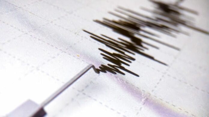Σεισμός στην Εύβοια: Οι ισχυρές δονήσεις έχουν «ταράξει» τους Ευβοιώτες