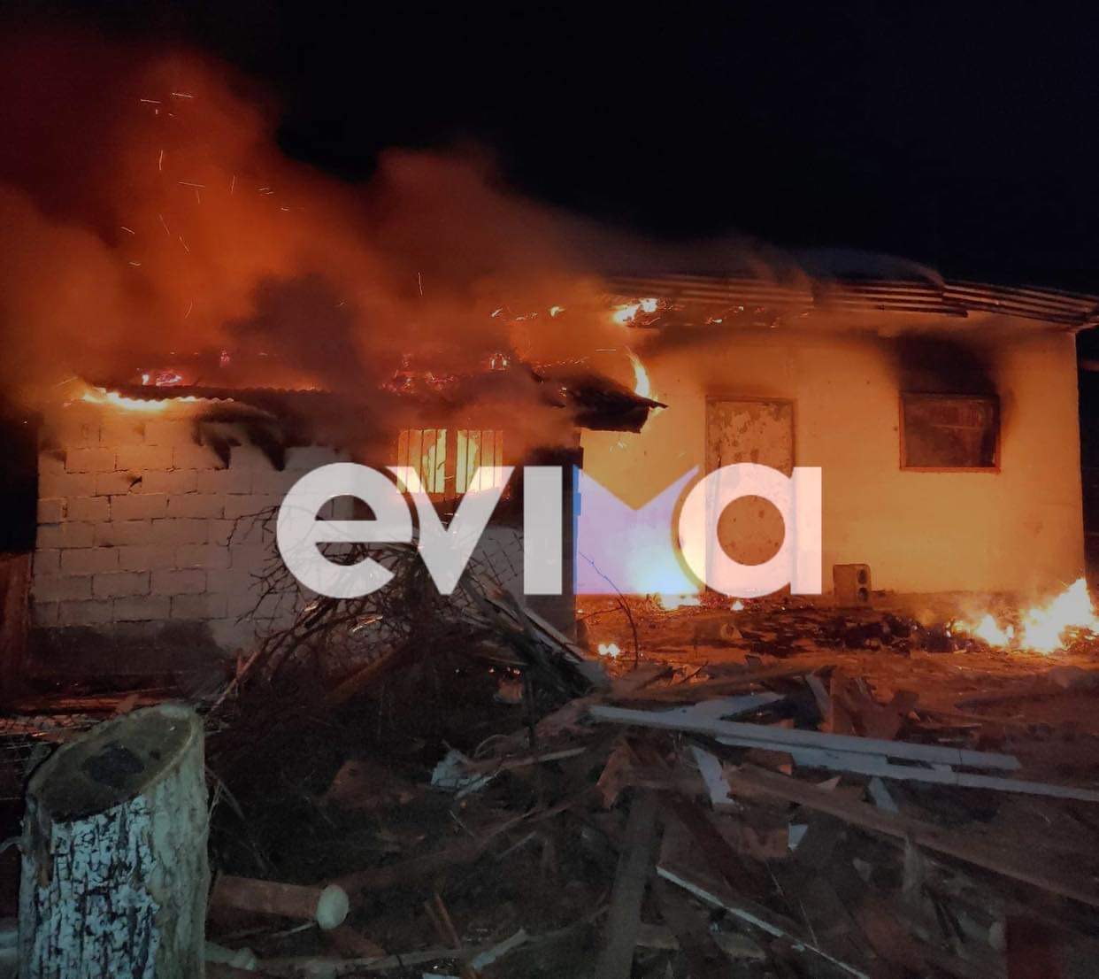 Εύβοια: Φωτιά – «Λαμπάδιασε» σπίτι στο Δήμο Διρφύων Μεσσαπίων