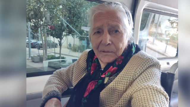 Έφυγε από τη ζωή στα 93 της η γιαγιά με τα «παράνομα» τερλίκια
