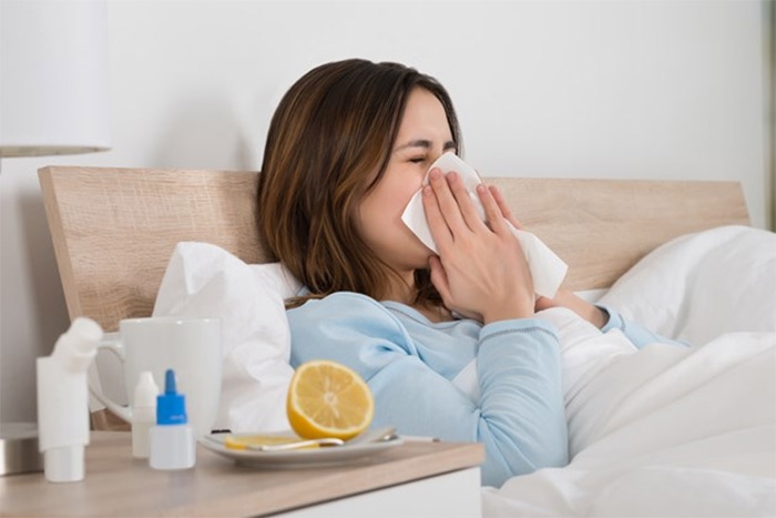 «Καμπανάκι» Καπραβέλου: Πιθανό να φτάσουμε και 200 χιλιάδες κρούσματα γρίπης την ημέρα