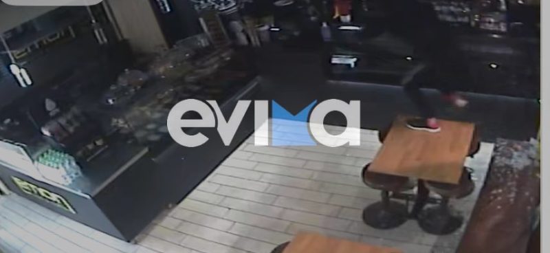 «Επί ποδός» οι αρχές στην Εύβοια για τους επιτήδειους που ρήμαζαν καταστήματα στη Χαλκίδα